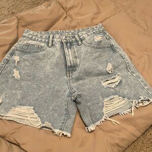 SHEIN women’s shorts size 28